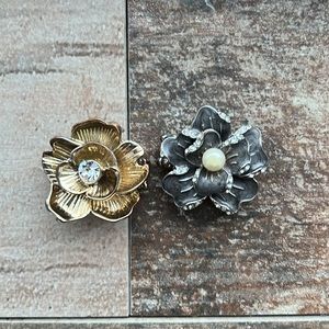Adorable flower rings